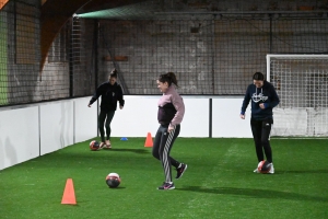 Un terrain de soccer indoor créé... à Riotord