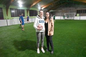 Un terrain de soccer indoor créé... à Riotord