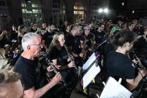 Fête de la musique à Yssingeaux : deux places, deux ambiances