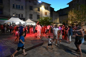 Fête de la musique à Yssingeaux : deux places, deux ambiances