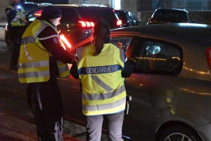 Les gendarmes en force sur le bord des routes et dans les commerces sur la compagnie d&#039;Yssingeaux