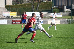 Foot, D1 : Dunières accroche le match nul grâce à un but... de son gardien