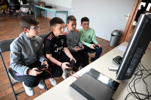 Bas-en-Basset : les frères Barriol imbattables au jeu FIFA