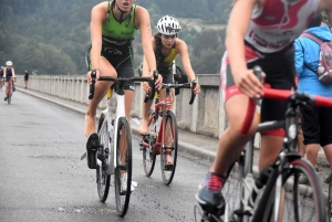 Triathlon des Sucs : 515 nageurs, cyclistes et coureurs pour un record battu