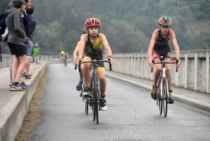 Triathlon des Sucs : 515 nageurs, cyclistes et coureurs pour un record battu