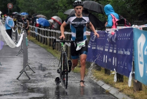 Triathlon des Sucs : 515 nageurs, cyclistes et coureurs pour un record battu