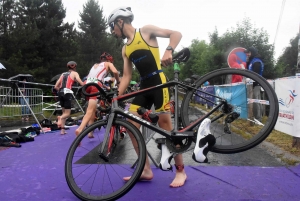 Triathlon des Sucs : 515 nageurs, cyclistes et coureurs pour un record battu