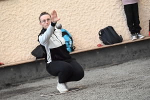 Pétanque : le Cantal gagne le Bol d&#039;or féminin régional, la Haute-Loire sur le podium