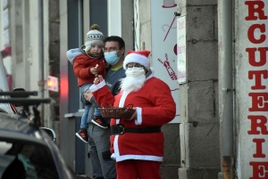 Montfaucon-en-Velay : l&#039;animation est dans la rue avant le réveillon de Noël