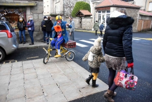 Montfaucon-en-Velay : l&#039;animation est dans la rue avant le réveillon de Noël