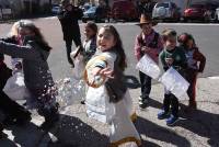 Le Mazet-Saint-Voy : le défilé des écoliers sur le thème du tri des déchets