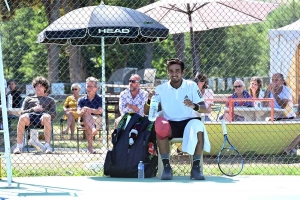 Tennis : deux vainqueurs par K.-O. à l&#039;Open de Tence