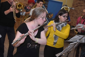 Sainte-Sigolène : un spectacle et le Père Noël en primeur pour les enfants