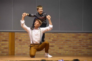 Sainte-Sigolène : un spectacle et le Père Noël en primeur pour les enfants