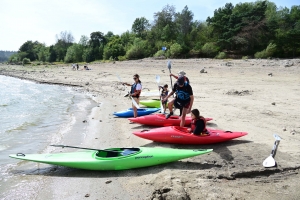 Au barrage de Lavalette, les sports de pagaie et de voile testés