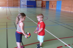 Grazac : première séance de baby hand en petite section à l&#039;école