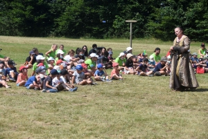 Yssingeaux : une présentation de rapaces aux jeunes du centre de loisirs