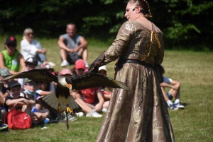 Yssingeaux : une présentation de rapaces aux jeunes du centre de loisirs