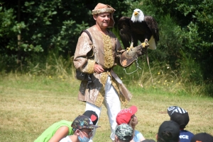 Yssingeaux : une présentation de rapaces aux jeunes du centre de loisirs