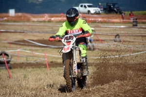 Course sur prairie de Saint-Maurice-de-Lignon : les motos Open (série 5)