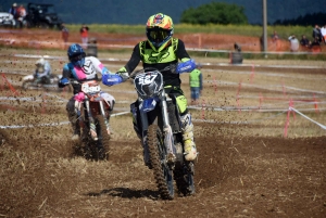 Course sur prairie de Saint-Maurice-de-Lignon : les motos Open (série 5)