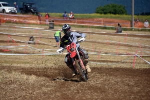 Course sur prairie de Saint-Maurice-de-Lignon : les motos Open (série 5)