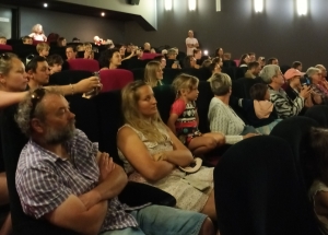 Des écoliers de maternelle d&#039;Yssingeaux découvrent leur travail sur grand écran