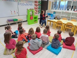 Lapte : lecture d’histoires à l&#039;école Saint-Régis et décorations pour le marché de Noël