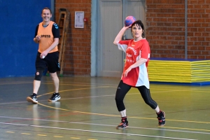 Montfaucon-en-Velay : les anciens handballeurs ont retrouvé le goût du jeu