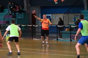 Montfaucon-en-Velay : les anciens handballeurs ont retrouvé le goût du jeu