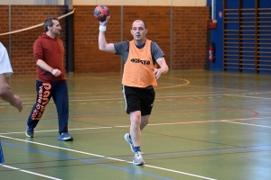 Montfaucon-en-Velay : les anciens handballeurs ont retrouvé le goût du jeu