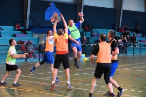 Montfaucon-en-Velay : les anciens handballeurs ont retrouvé le goût du jeu