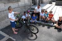 La cour de l&#039;école Jean-de-la-Fontaine transformée en piste cyclable