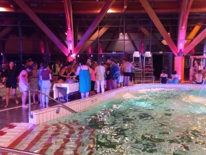 Monistrol-sur-Loire : la première Nuit de l&#039;aquafitness en photos et vidéo