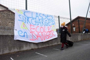 Saint-Maurice-de-Lignon : une manifestation dans le village pour garder la 8e classe