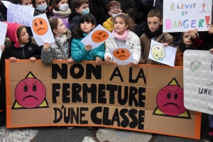 Saint-Maurice-de-Lignon : une manifestation dans le village pour garder la 8e classe