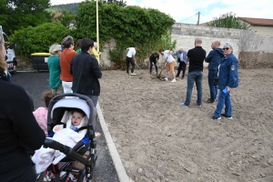 Bas-en-Basset : des arbres plantés et des cadeaux pour les bébés nés en 2021