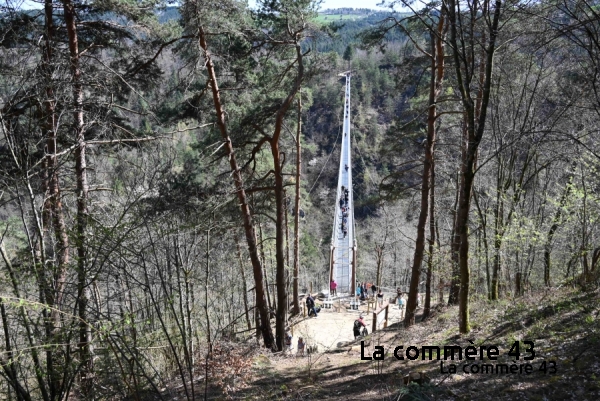 La passerelle himalayenne fait partie des sites qui seront photographiés||