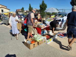 Montfaucon-en-Velay : le bourg occupé par un vide-greniers ce mercredi