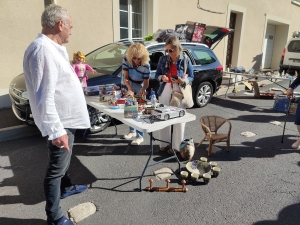 Montfaucon-en-Velay : le bourg occupé par un vide-greniers ce mercredi