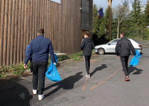 Yssingeaux : les élèves du lycée George-Sand engagés dans une action Plogging