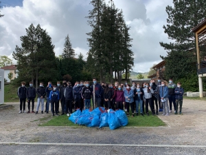 Yssingeaux : les élèves du lycée George-Sand engagés dans une action Plogging