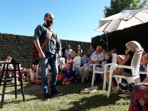 Saint-Julien-Molhesabate : premier spectacle déconfiné pour Fred Lavial