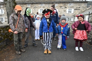 Araules : le défilé des écoliers de Saint-Joseph en photos