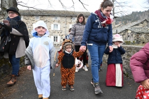 Araules : le défilé des écoliers de Saint-Joseph en photos