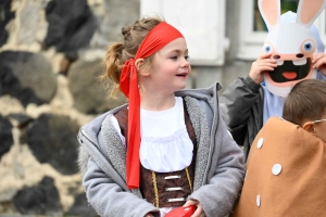 Araules : le défilé des écoliers de Saint-Joseph en photos