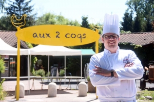 Bas-en-Basset : l&#039;Hôtel de la Loire devient Aux 2 Coqs avec un nouveau concept de rôtisserie