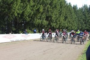 Sainte-Sigolène : 85 jeunes vététistes à toute allure en trial et en cross-country