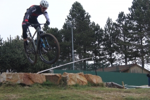 Sainte-Sigolène : 85 jeunes vététistes à toute allure en trial et en cross-country