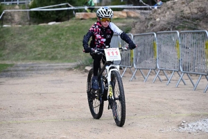 Sainte-Sigolène : 85 jeunes vététistes à toute allure en trial et en cross-country